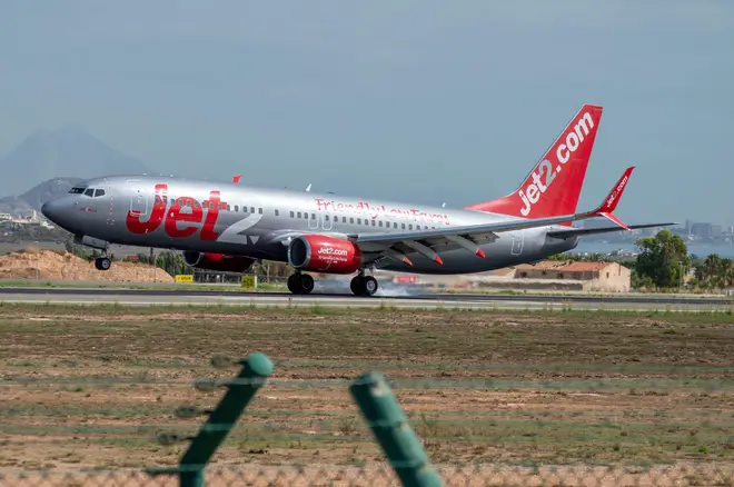 Jet2航空公司在阿利坎特机场的波音737客机。